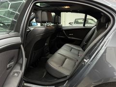 Fahrzeugabbildung BMW 520i Edition Sport M-Paket *MOTORLAUF UNRUND*
