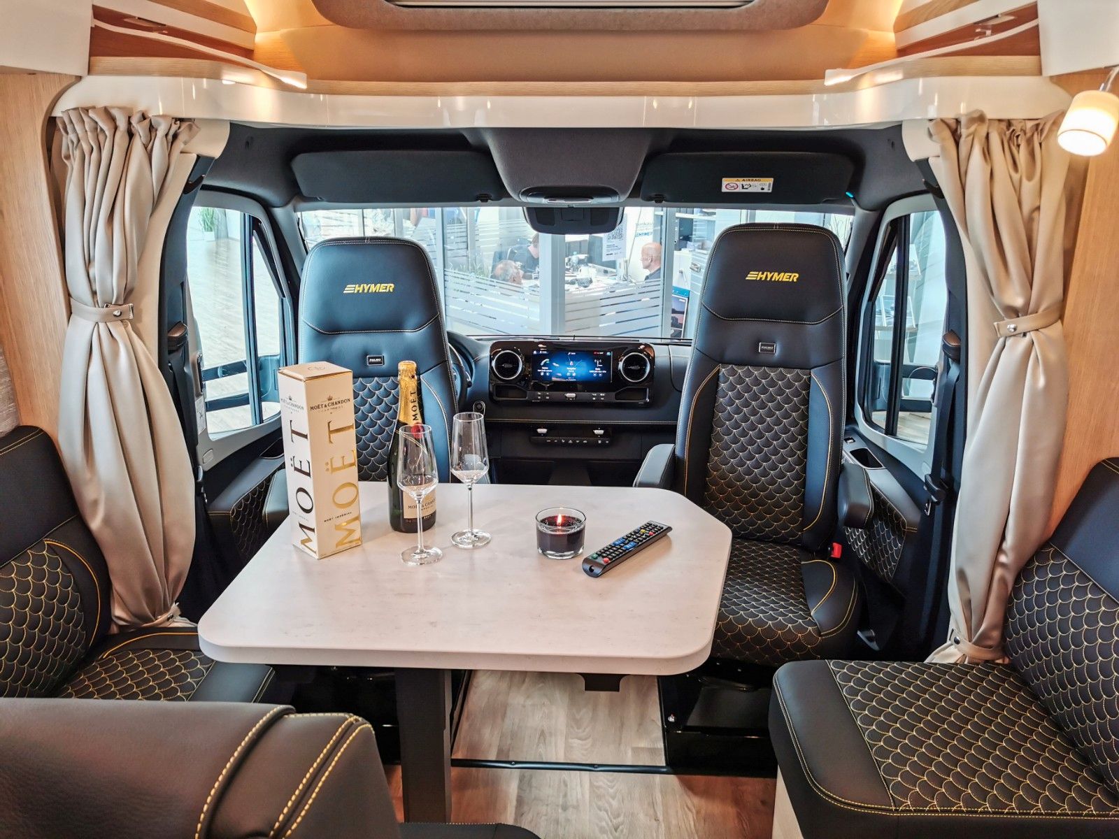 Fahrzeugabbildung HYMER / ERIBA / HYMERCAR BML - T 780 X EXCLUSIVE - JAHRESWAGEN