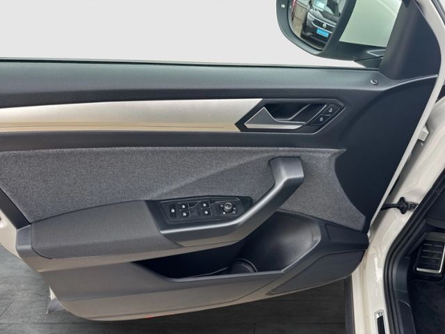 T-Roc MOVE 1.0 TSI AHK APP-CON LED DAB+PDC KLIMA