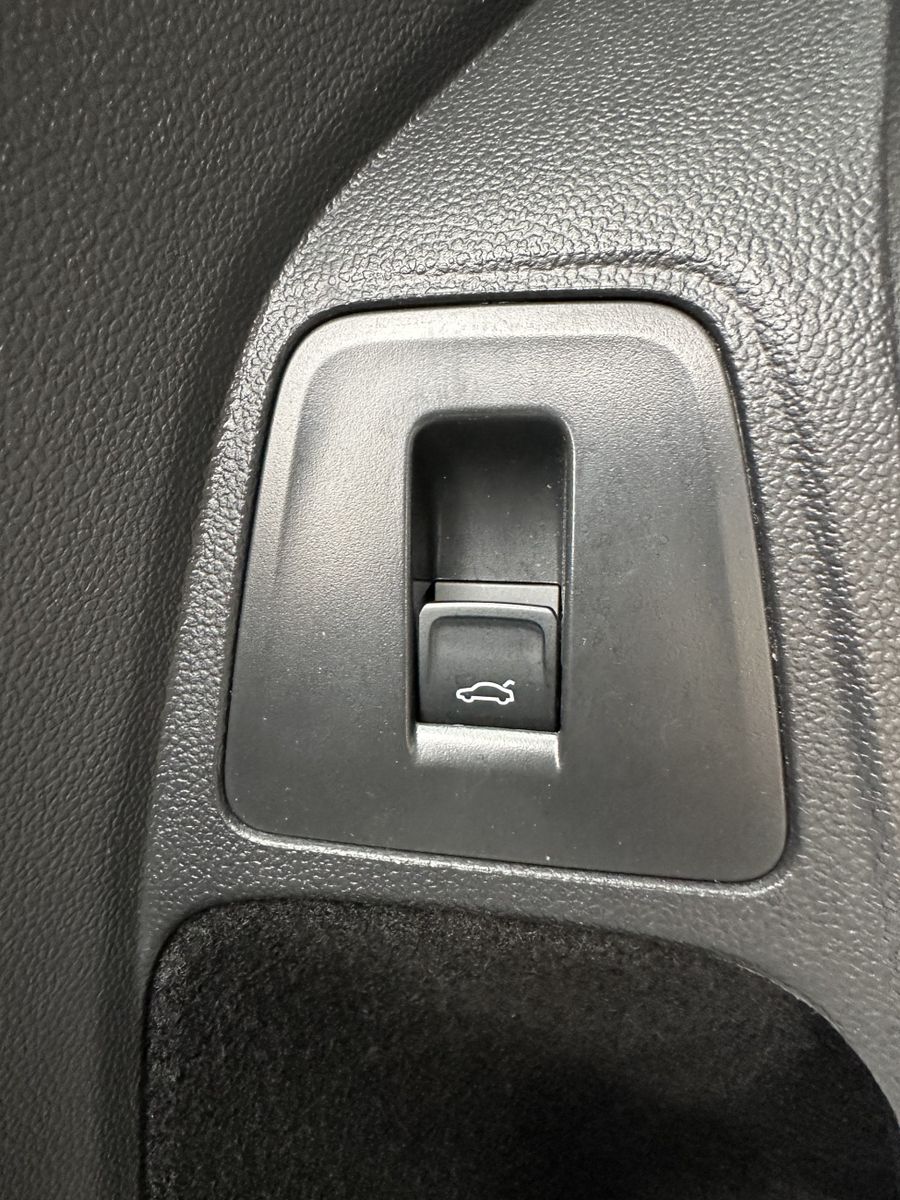 Fahrzeugabbildung Volkswagen Tiguan Allspace R-Line 4M NAV+LED+PANO+AHK+360°