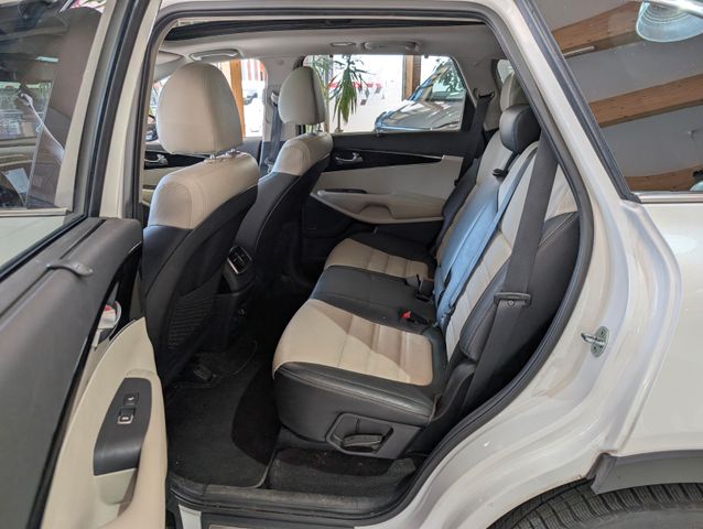 Kia Sorento Platinum Edition 4WD