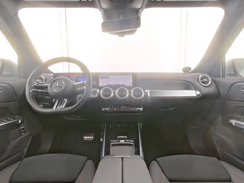 Fahrzeugabbildung Mercedes-Benz EQB 250+ AMG*Distronic*360°*Memory*7-Sitzer*Totw