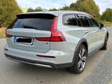 Volvo V60 CrossCountry B4 D AWD Ultimate VolvoGarantie - Volvo V60 Cross Country Ultimate mit Diesel-Antrieb