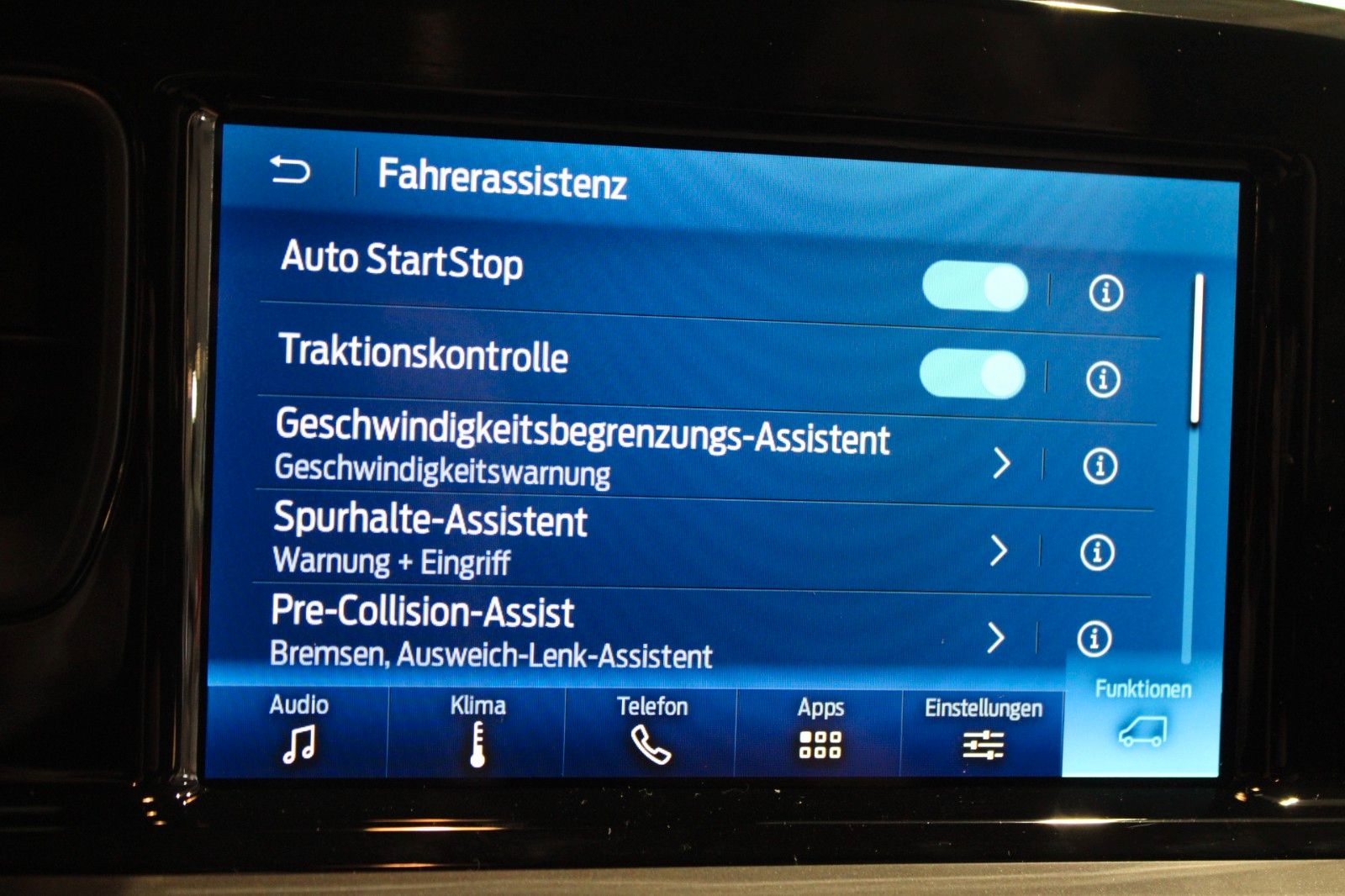 Fahrzeugabbildung Ford Tourneo Courier TREND Kamera WinterPaket2 uvm