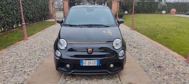 Abarth 595 1.4 Turbo T-Jet 165 CV Scorpioneoro