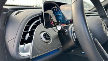 Mercedes E 200 - 12