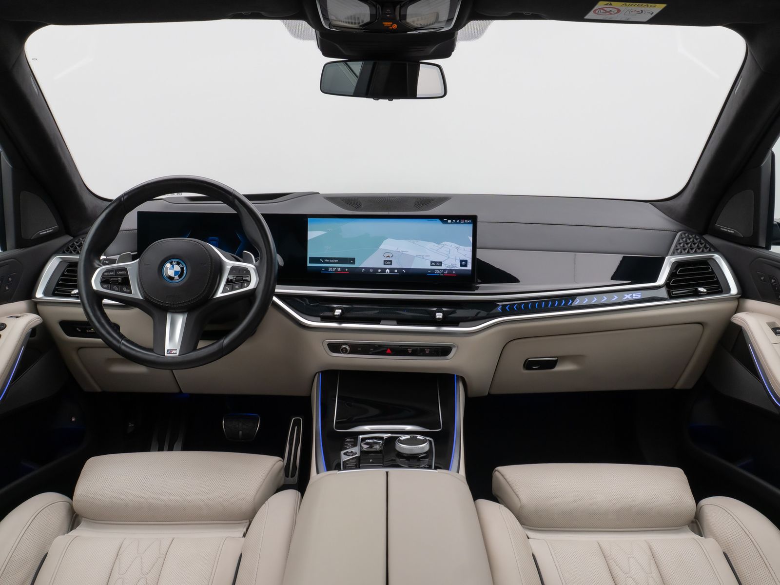 Fahrzeugabbildung BMW X5 xD50e M Sport Pro Pano SoftCL 360°HUD DAB H/K
