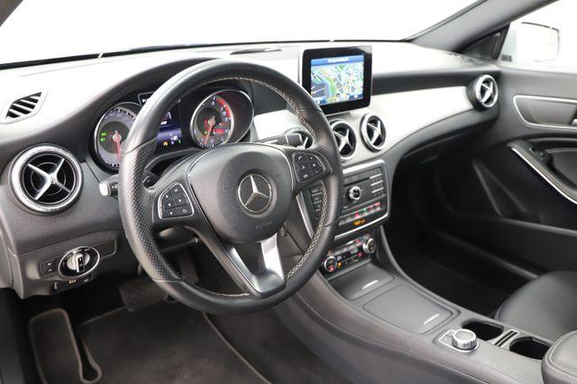 Mercedes-Benz CLA 250 211PS 7G Shooting Brake Memory Leder