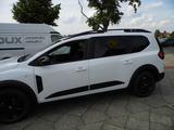 Dacia Jogger Extreme+ ECO G 7Si - mit LPG-Antrieb: mit Navigationssystem, mit Klimaautomatik