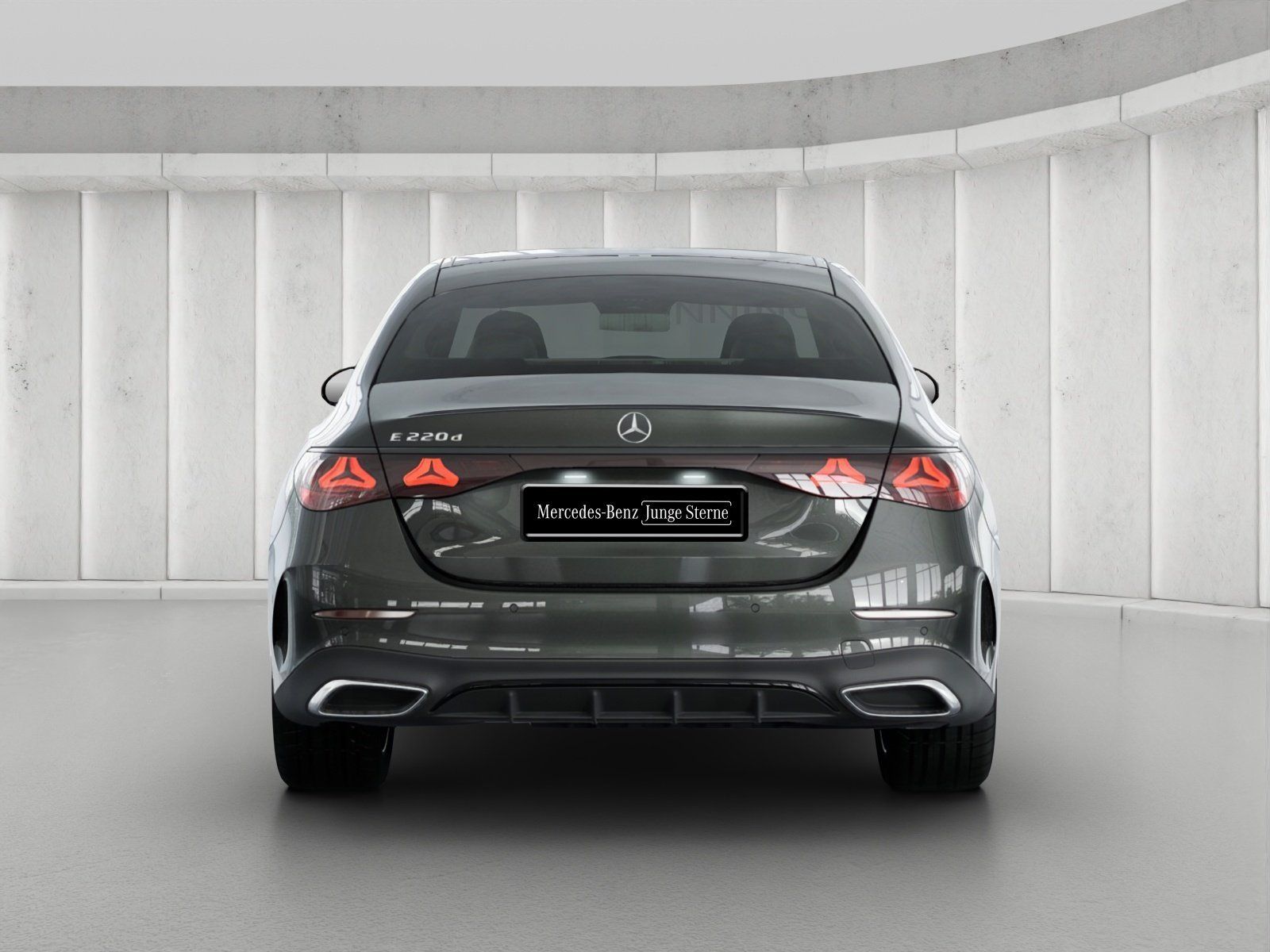 Mercedes-Benz E 220 d AMG Night-Paket Panorama DIS Totw. Kamer imagem 3