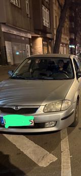 Mazda 323f Automatik - gebrauchte Mazda 323 aus dem Jahr 1999