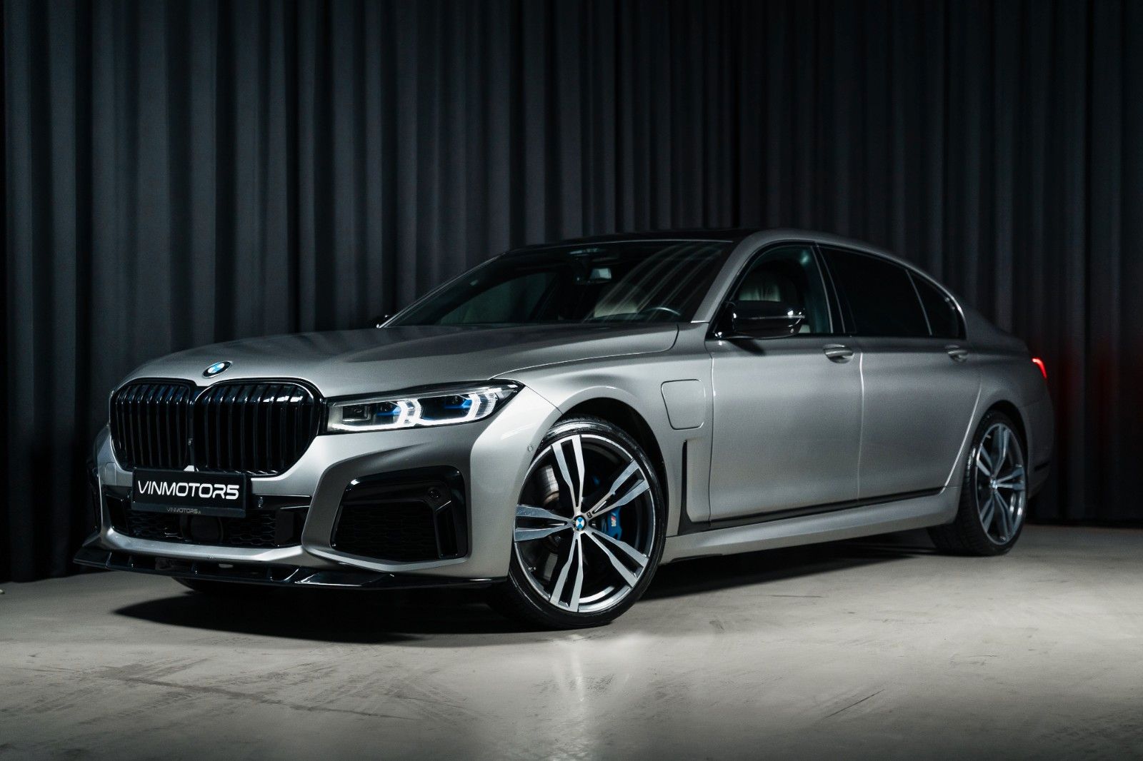 BMW 745Le xDrive / ACC / B&amp;W SOUND / MASSAGE