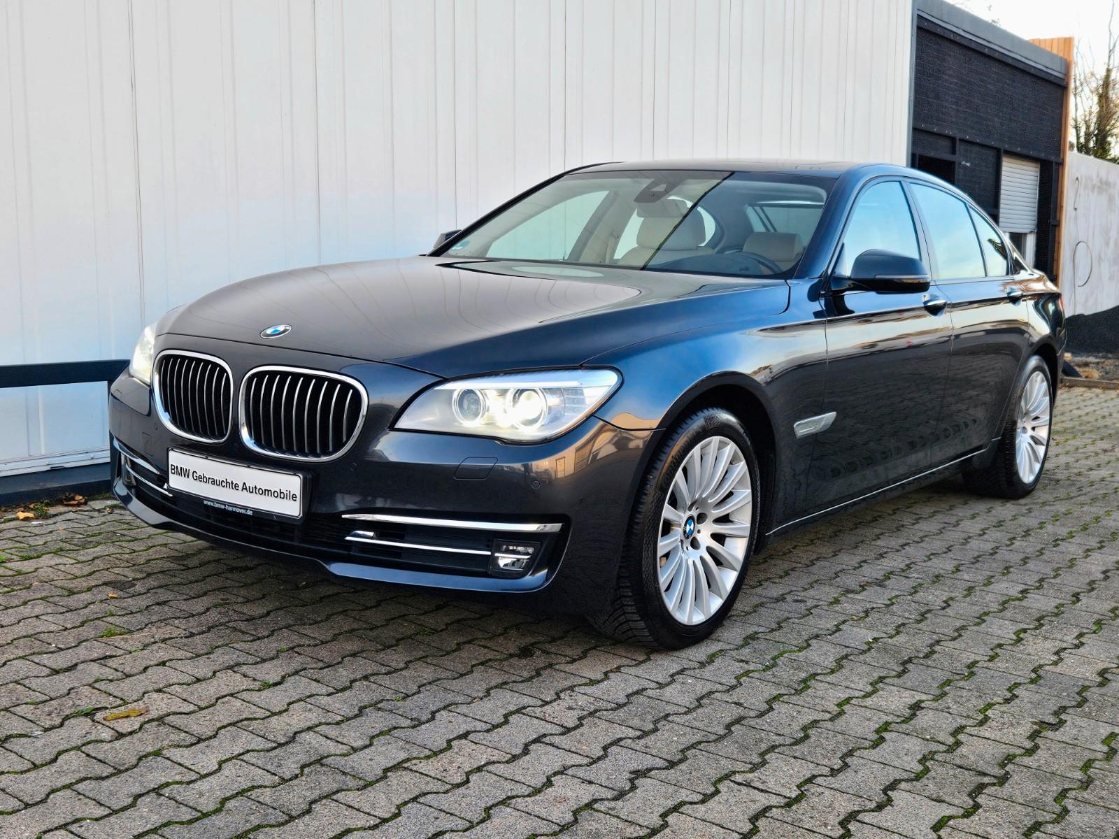 BMW 730 d*NAVIPROF*HUD*Dr.Ass.+*HUD*AHK*VOLL