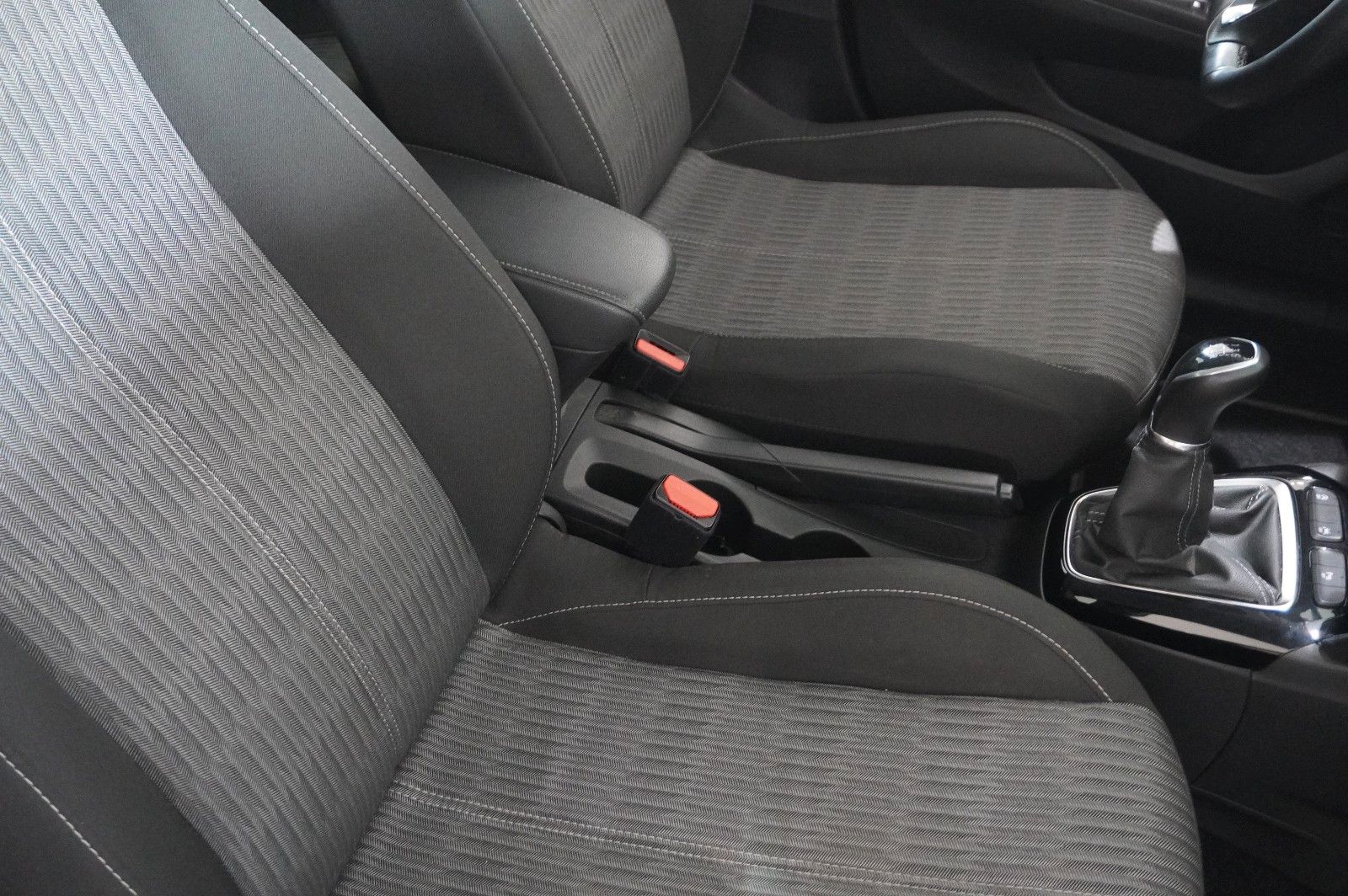 Fahrzeugabbildung Opel Corsa F 1.2 ELEGANCE NAVI/LED/TEMP./SPORT/DAB+