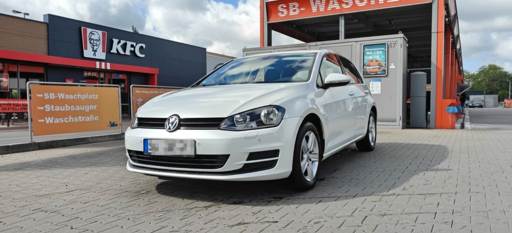 Image of Volkswagen Golf