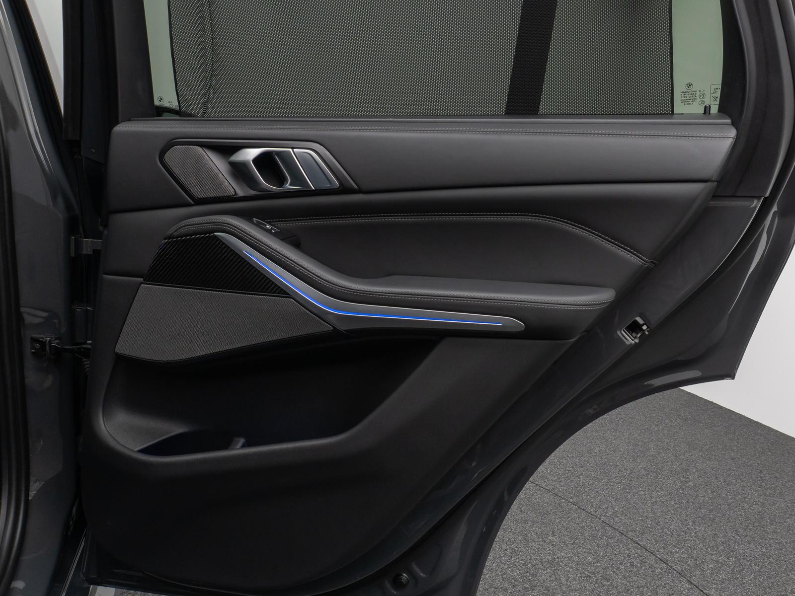 BMW X5 M60i 360° HUD H/K SoftCl Panorama Sky Lounge 