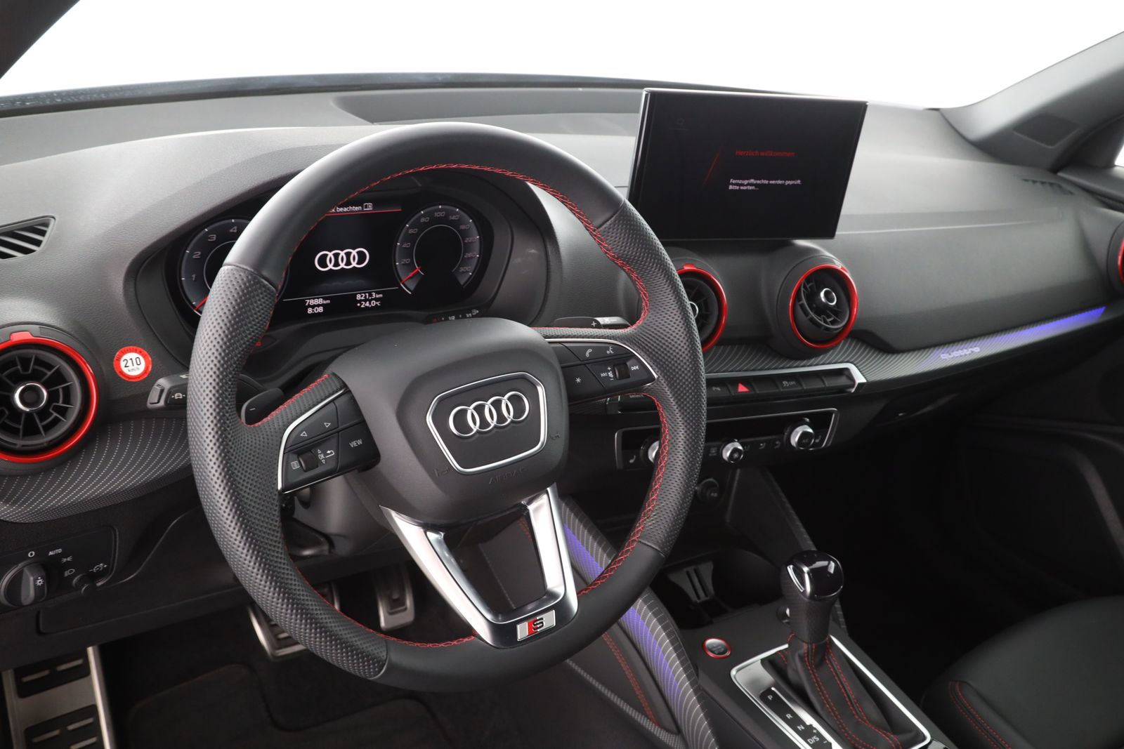 Audi SQ2 - Bild 14