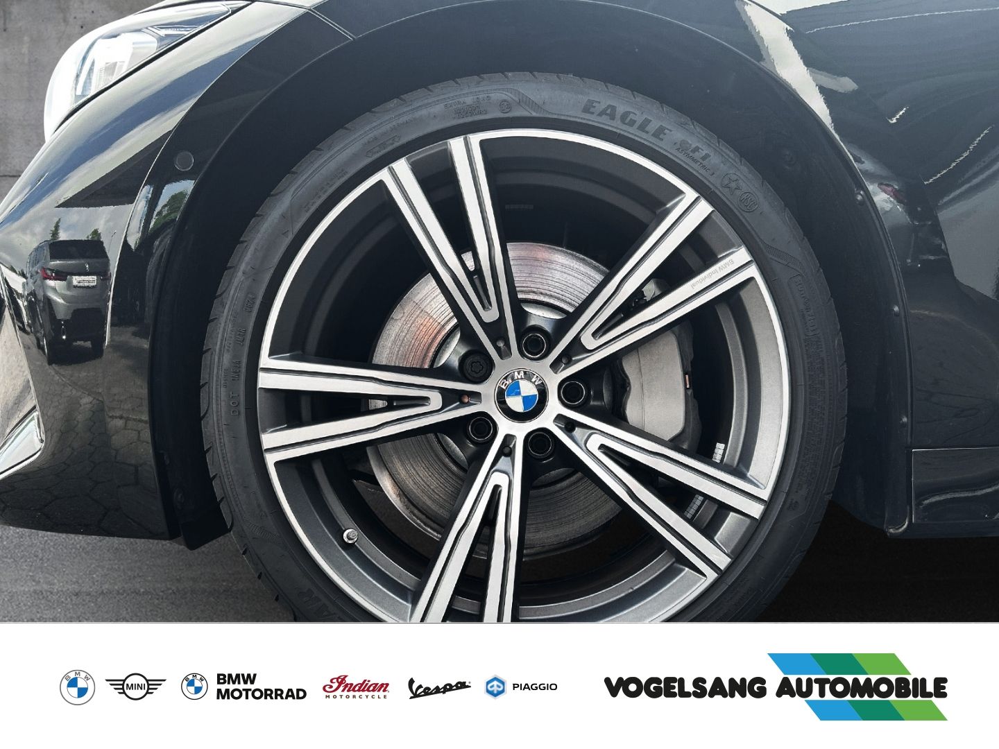 Fahrzeugabbildung BMW 330 d xDriveTouring,M Sport,HeadUp,RFK,HIFI,Live