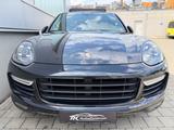 Porsche Cayenne Turbo*PANO*KEYLES*AHK*NAVI*TOTWINKEL*XEN - Porsche Gebrauchtwagen in Stuttgart