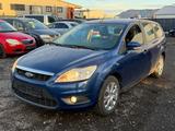 Ford Focus Turnier Style 1.6i/74KW/KLIMAAUTO/ZENTRAL/ - Ford Focus aus 2008: Kombi