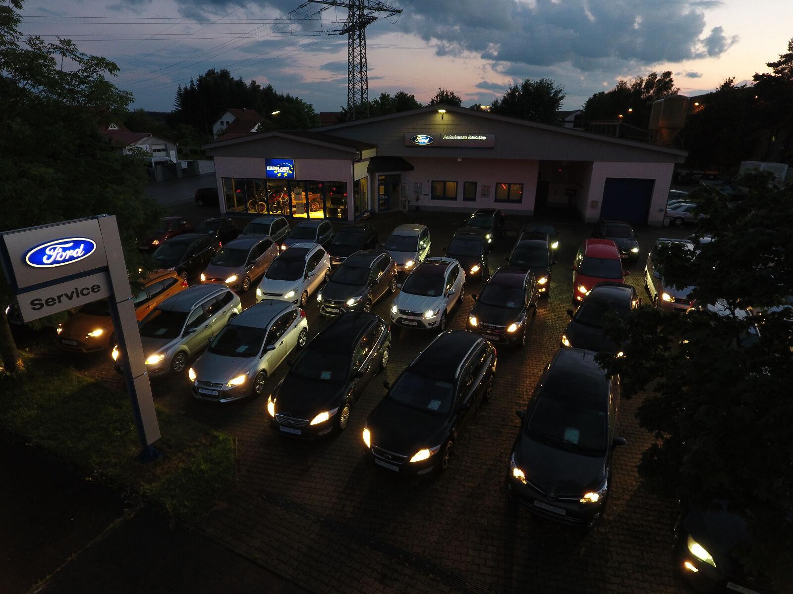 showroom-image-top