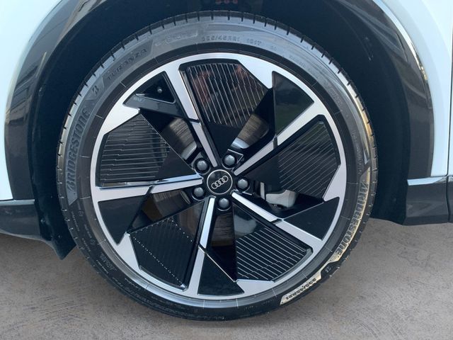 Q4 e-tron 45 S LINE MATRIX+NAVI+AHK+KAMERA+ARHUD