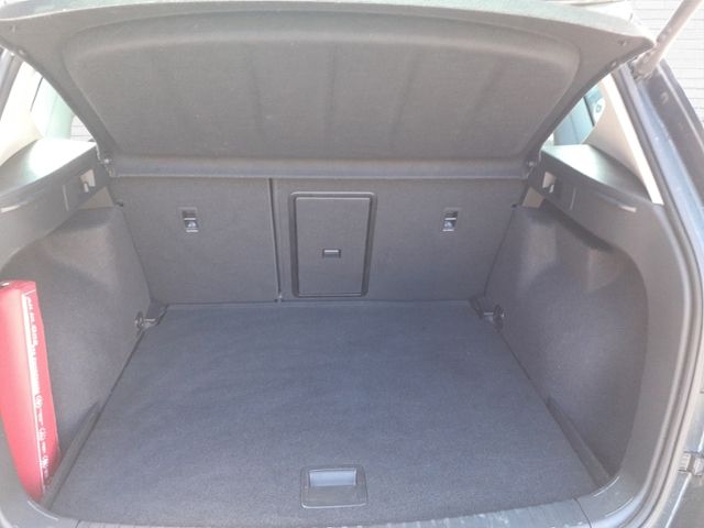 Fahrzeugabbildung SEAT Ateca 1.5 TSI Xperience KLIMA LED NAVI ALU