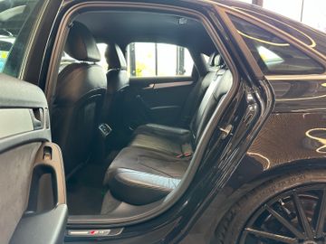 Audi S4 *B&O*TEMPO*NAV*CARBON*PDC*ALCANTARA*20Zoll*