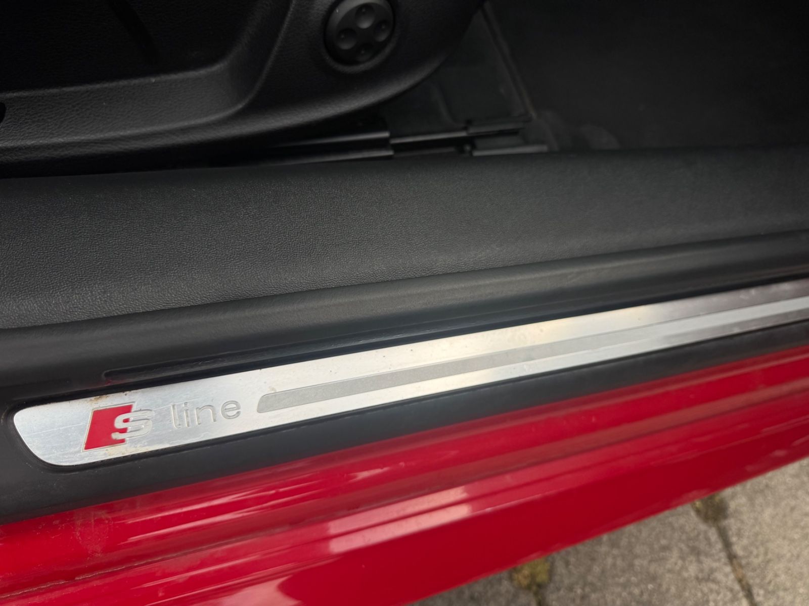 Fahrzeugabbildung Audi TT Coupe 1.8 TFSI S-Line*LED*Teilleder*Bi-Xenon