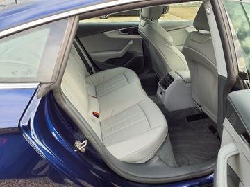 Bild 8 Audi A5 Sportback 2.0 TDI - NAVI,SHZG,T.OMAT,PDCv+h