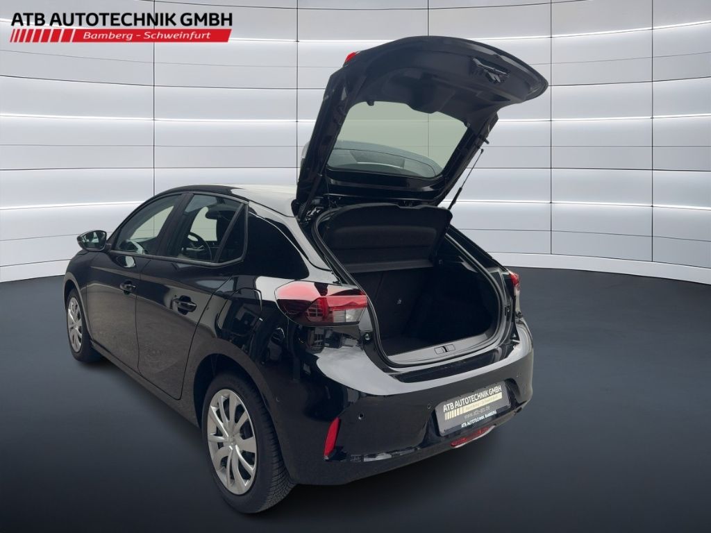 Fahrzeugabbildung Opel Corsa AUTOMATIK  RÜCKFAHRK.  SITZHEIZUNG  ALLWET