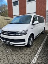 Volkswagen T6 Caravelle  9 Sitzer  Lang - Volkswagen T6 Caravelle mit Diesel-Antrieb: Kombi