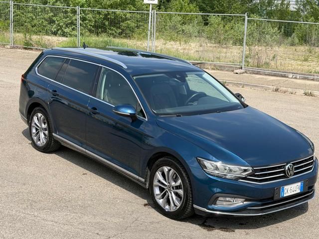 VW VOLKSWAGEN Passat Variant 2.0 TDI SCR 200 CV DSG