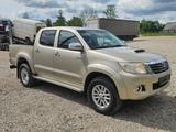 Toyota Hilux Double Cab 3.0D-4D Aut. 4x4 Navi Facelift - Toyota Hilux Gebrauchtwagen in Hamburg