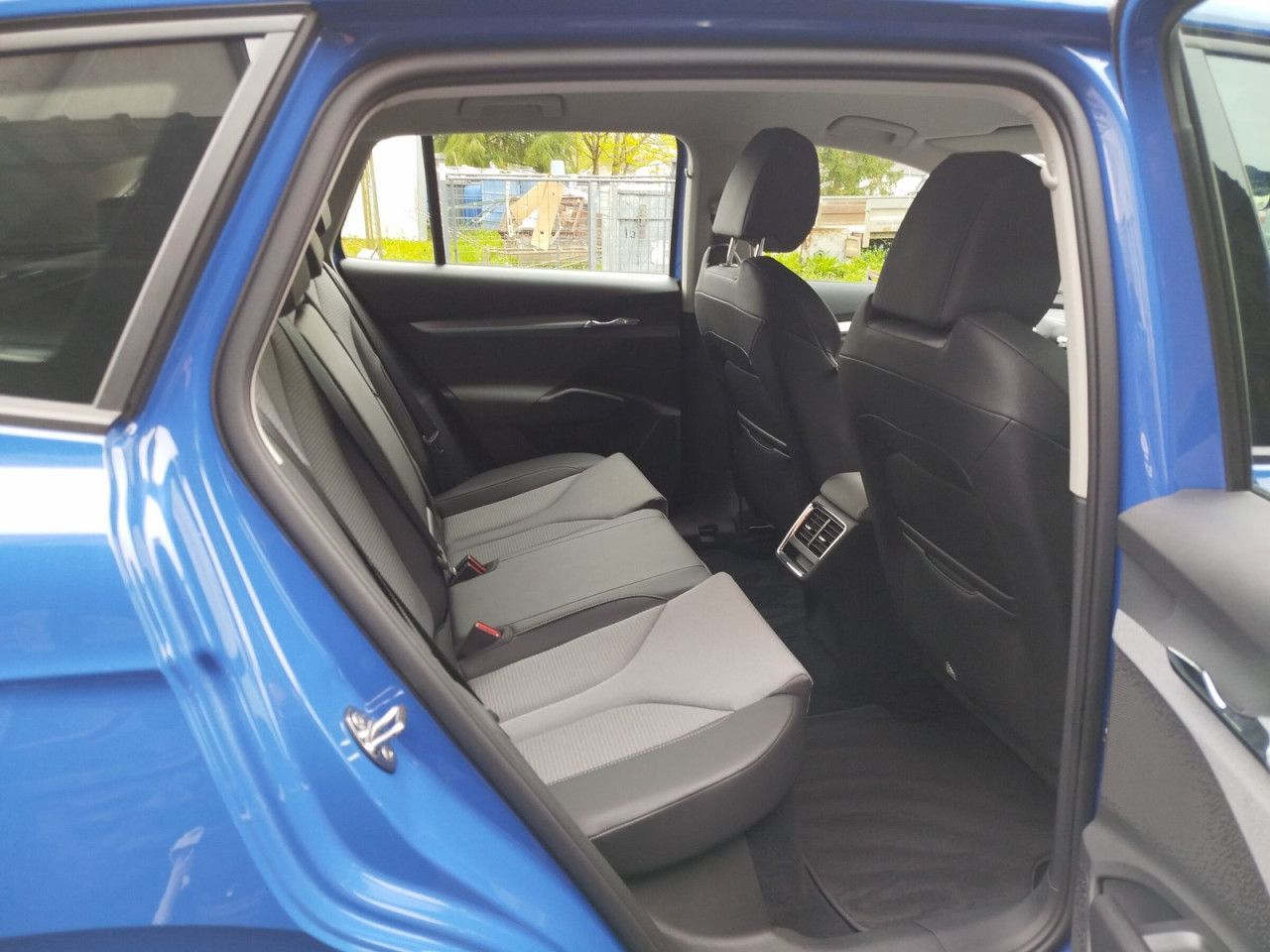 Fahrzeugabbildung SKODA Enyaq 50 109/55 E1H