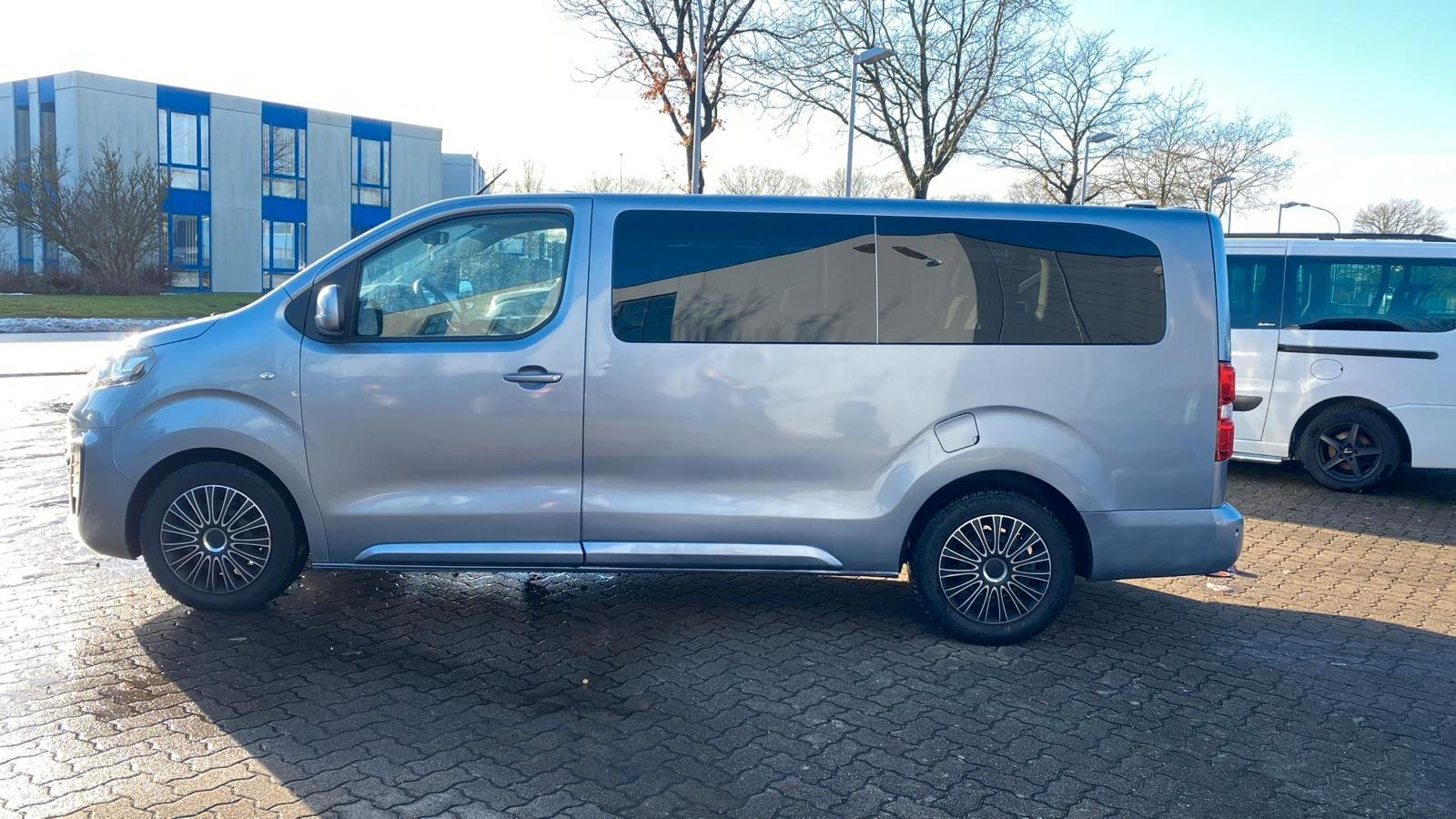 Opel Vivaro Kombi Lang  9 Sitzer