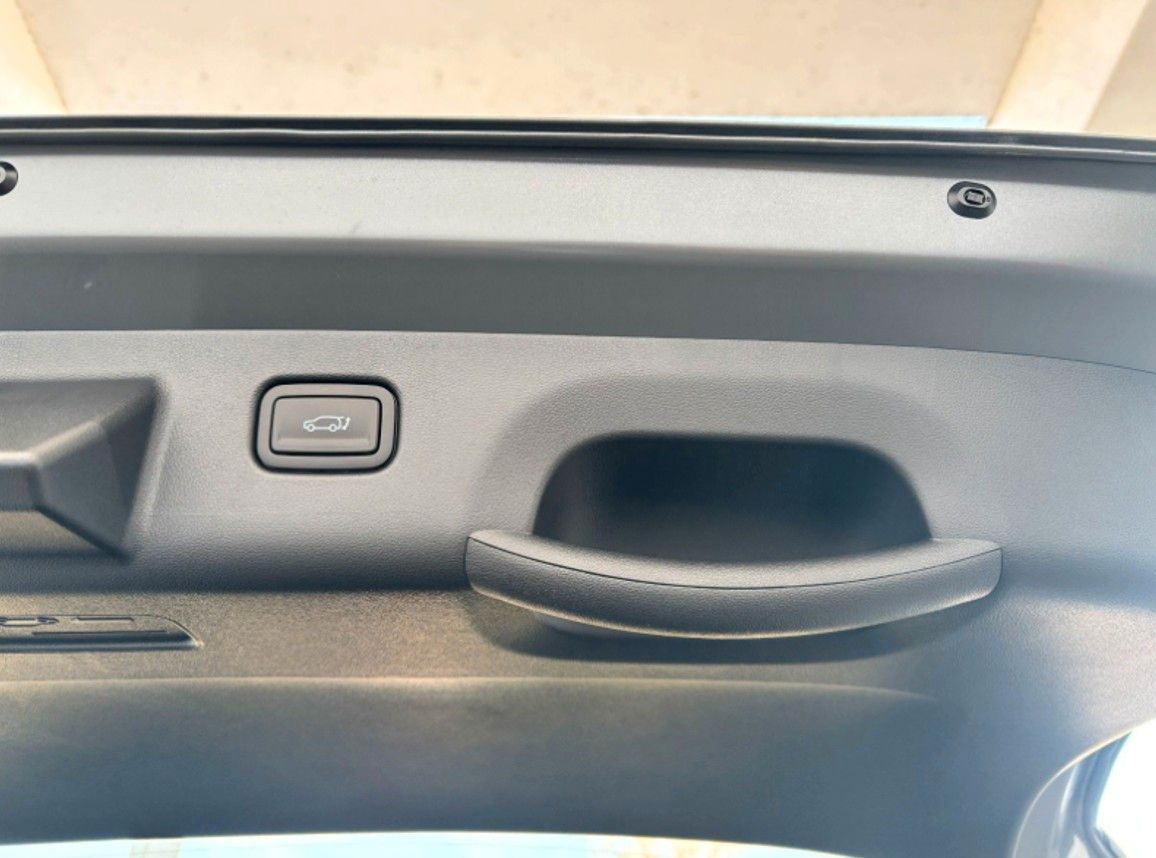 Fahrzeugabbildung Hyundai Kona 1.6 T-GDI Select LED,Navi,ACC,Kam.,KeyLess