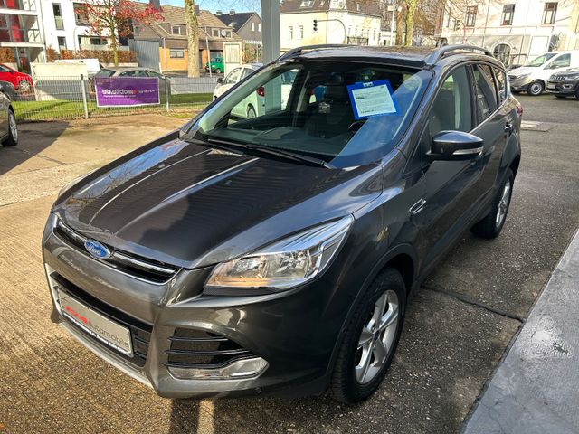 Fahrzeugabbildung Ford Kuga Titanium 1.5 Allrad Autom.+Navi+LM Allw.+BT