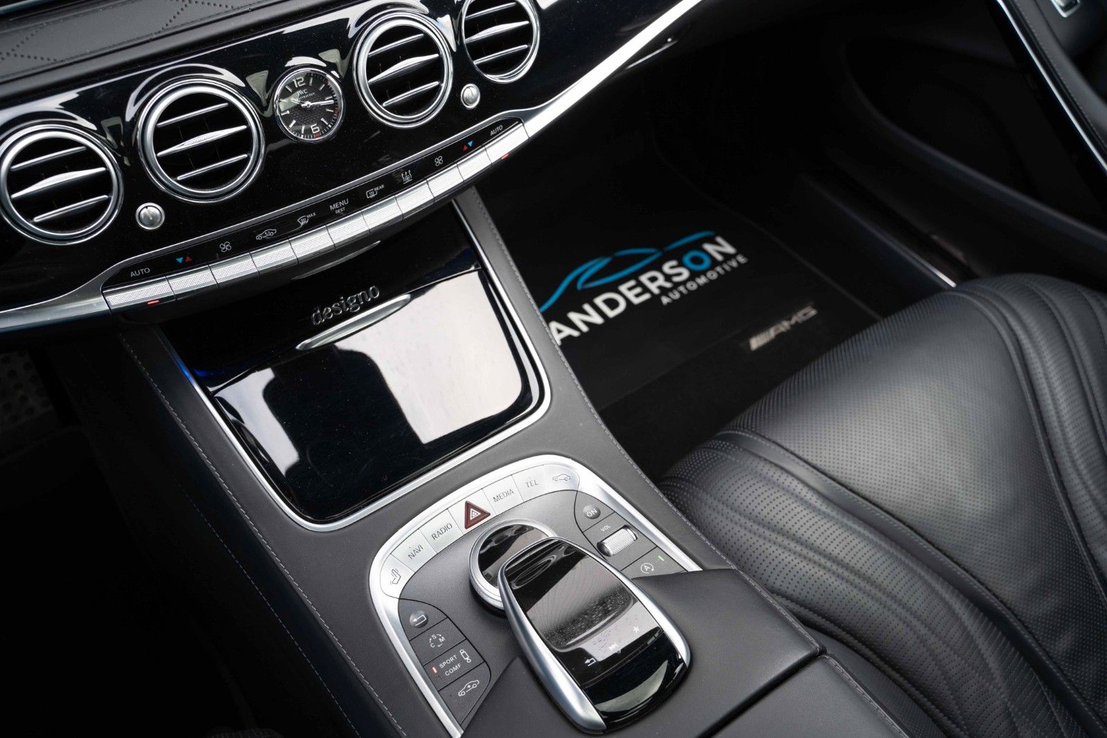 Fahrzeugabbildung Mercedes-Benz S 63 AMG L 4MATIC BURM PANO HUD LED DVD 360°