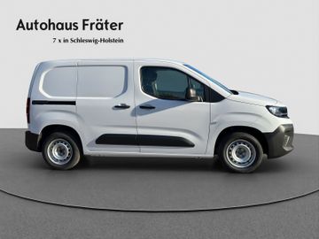 Fotografie des Opel Combo E Klima AHK Allwetterreifen