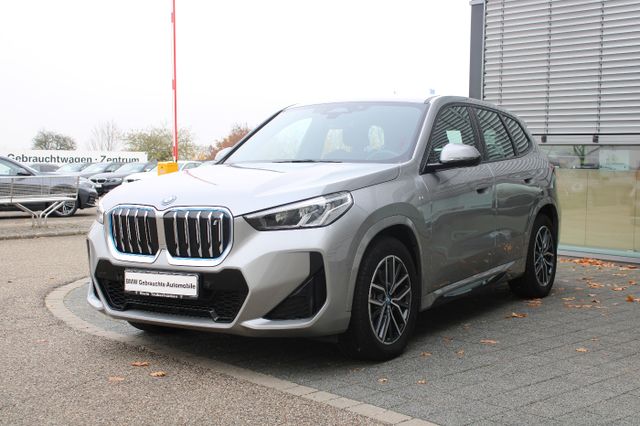 BMW iX1 xDrive30 M Sportpaket Navi LED Kamera DAB