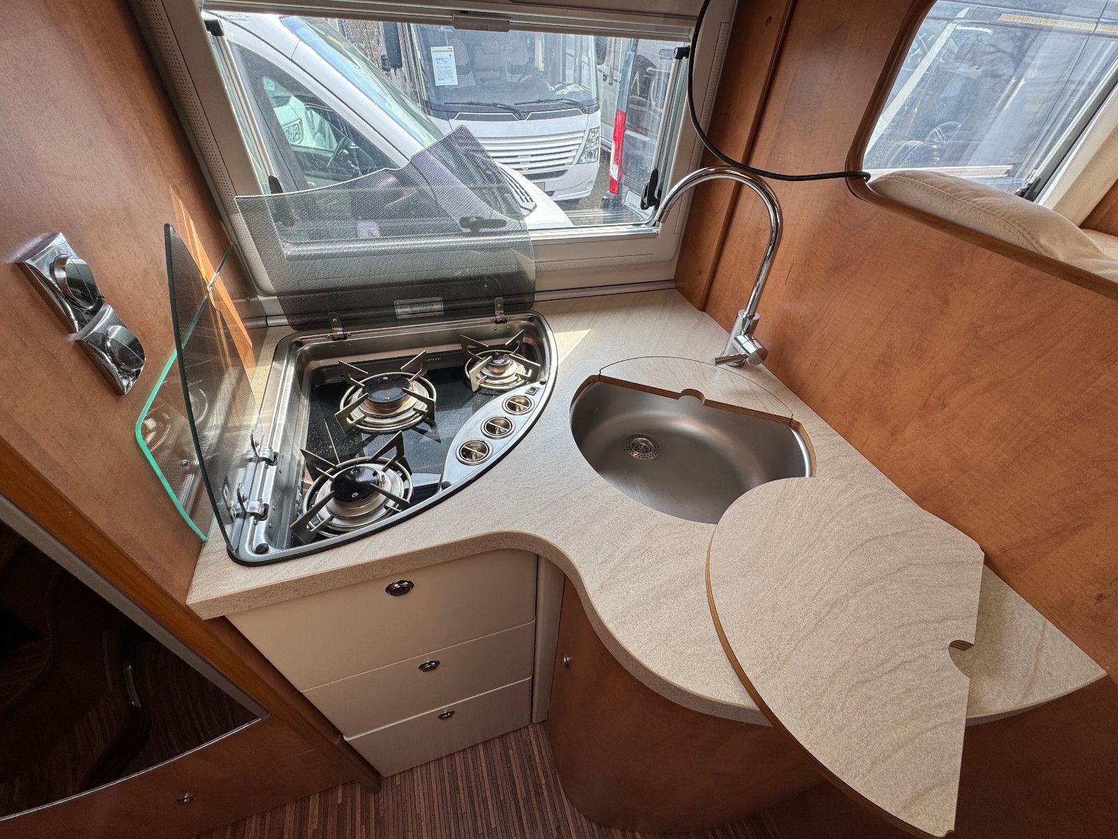 Fahrzeugabbildung Carthago TOURER C1 T 145 H FIAT DUCATO MAXI SOLAR TV SAT