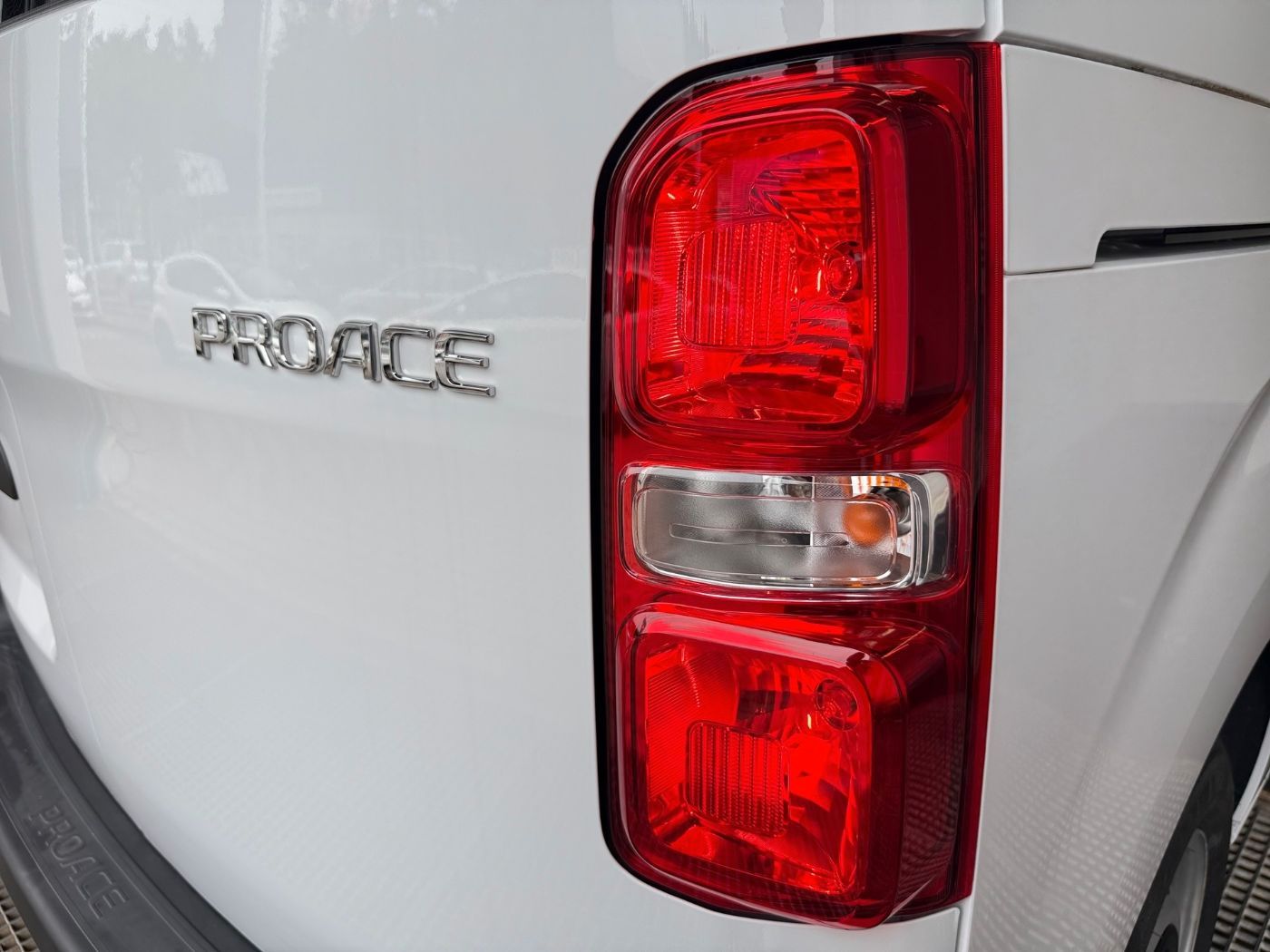 Fahrzeugabbildung Toyota Proace Kasten 2.0 L1 Kasten Meister Navi, AHK