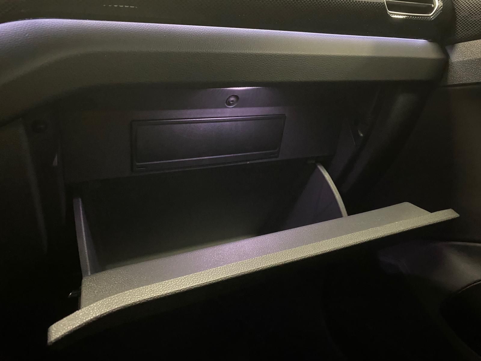 Fahrzeugabbildung Volkswagen T-Cross 1.5 TSI DSG BLACK STYLE R-Line+AHK+ACC++
