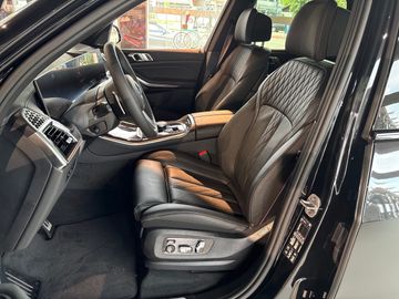BMW X5 xDrive40d M Sportpaket HK HiFi DAB LED