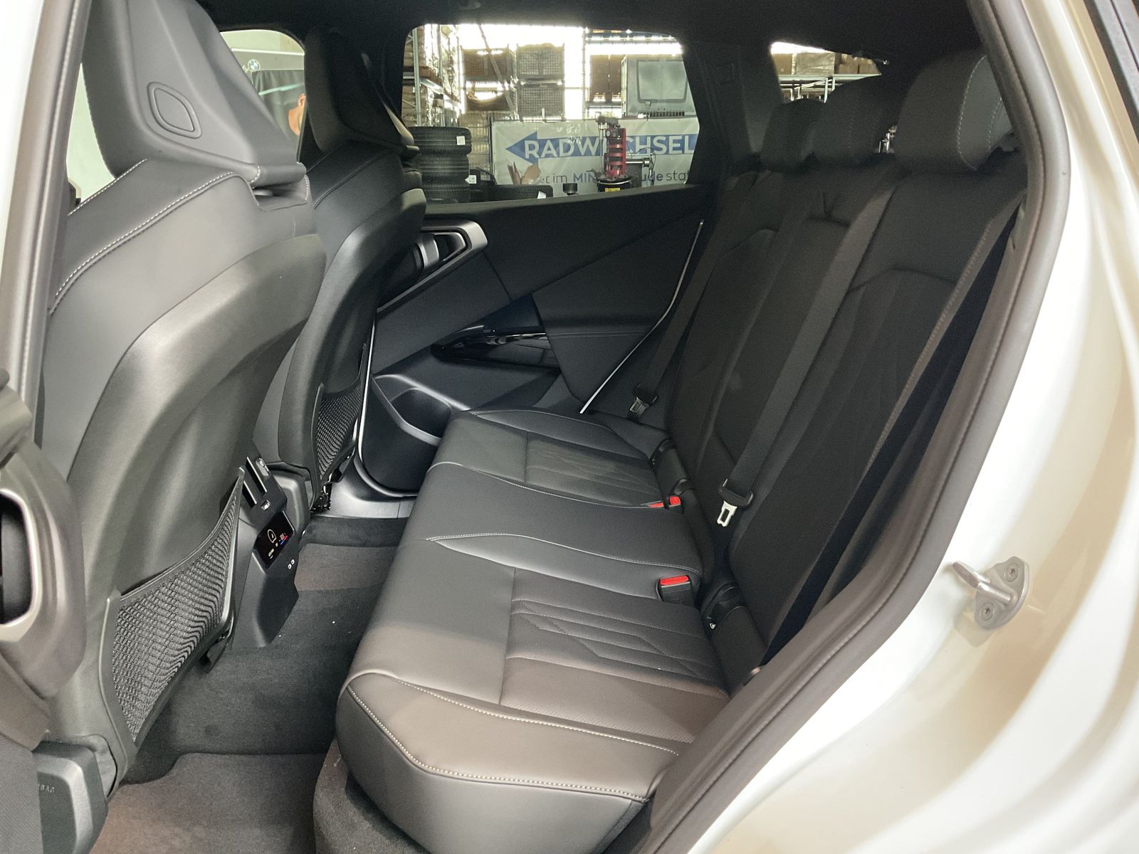 Fahrzeugeinzelansicht 13 Fahrzeugabbildung BMW X3 20 xDrive |AHK |elektr. Sitzverst. |Komfortzu