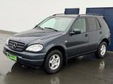 Mercedes-Benz ML 270 CDI - schwarze Mercedes-Benz ML 270