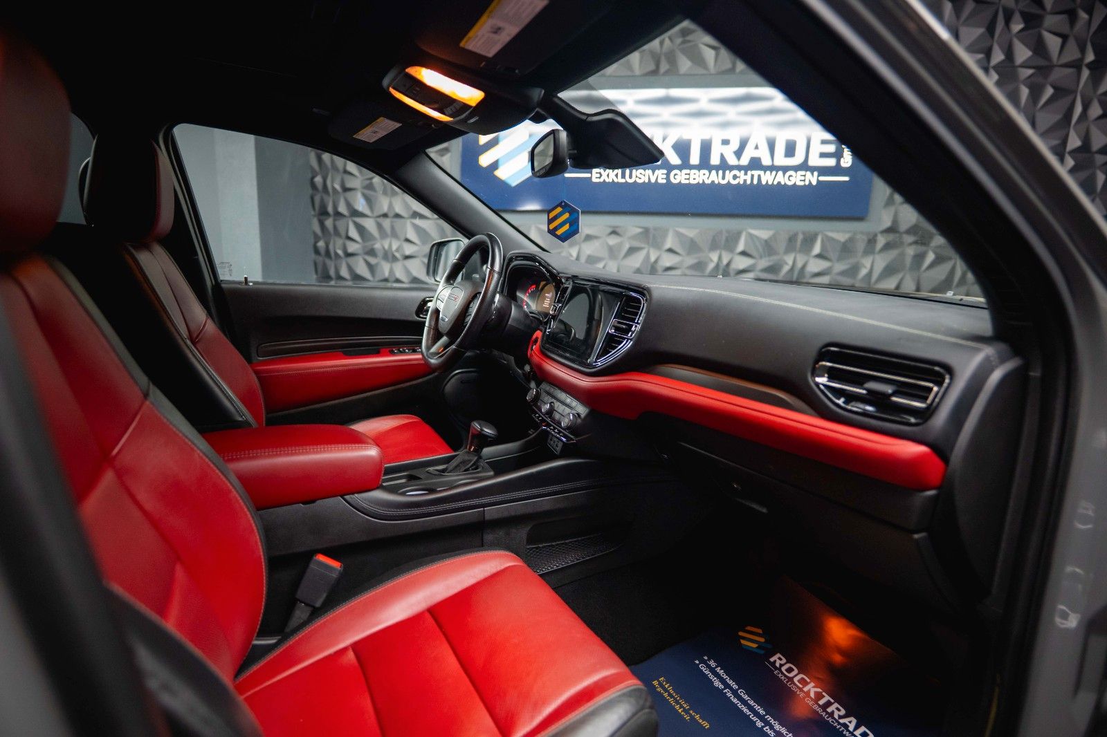 Fahrzeugabbildung Dodge Durango 5.7 V8 R/T 4x4 Night-Paket Modell 22 LED