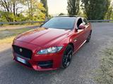 Jaguar XF 2.0D 240 CV AWD R-Sport full pelle tet - rote Jaguar XF