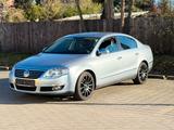 Volkswagen Passat Lim. Highline - Volkswagen Passat aus 2005: Highline